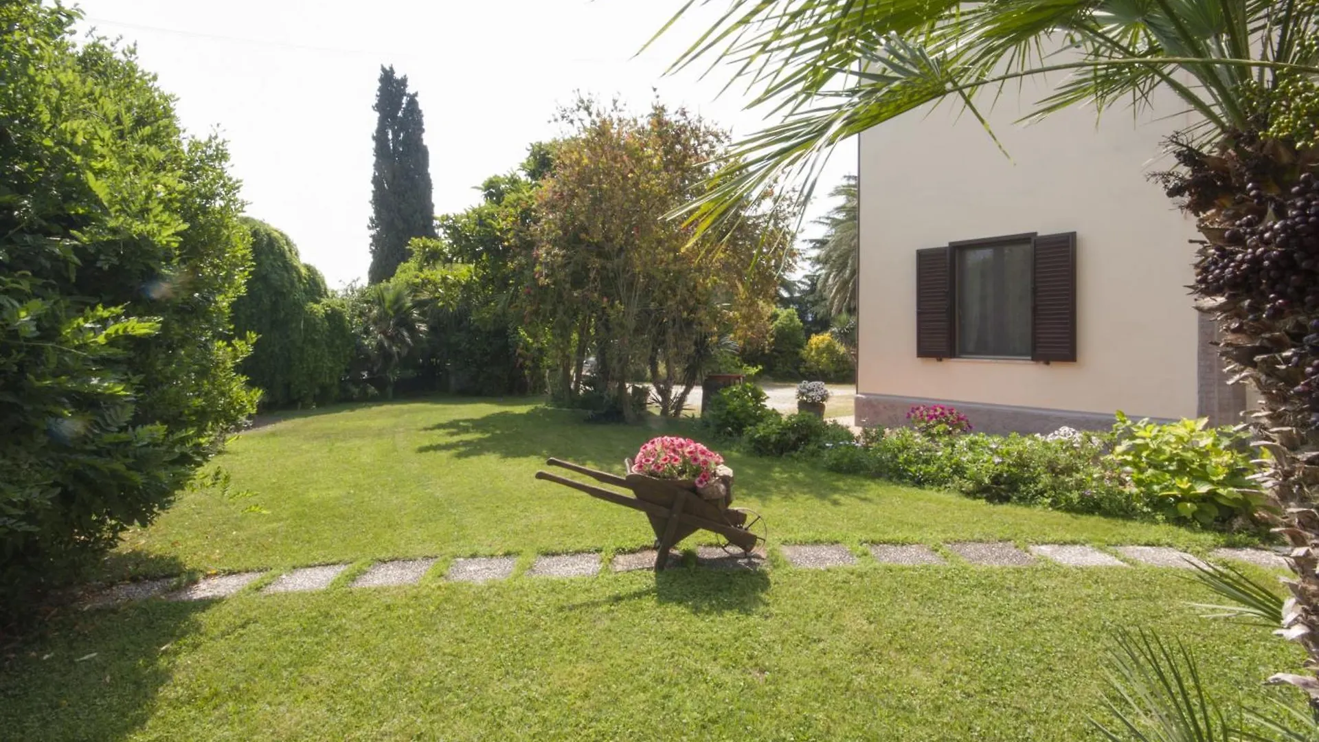 Agriturismo La Gazzella Cura Nuova 0*,  Italy