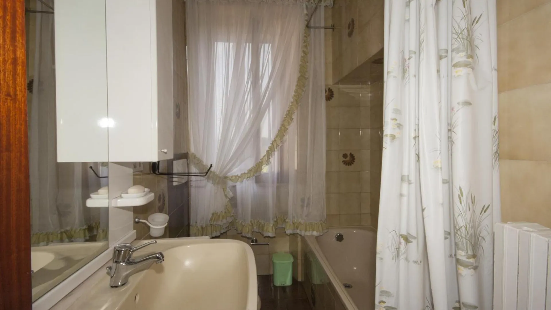 Agriturismo La Gazzella Cura Nuova Farm stay